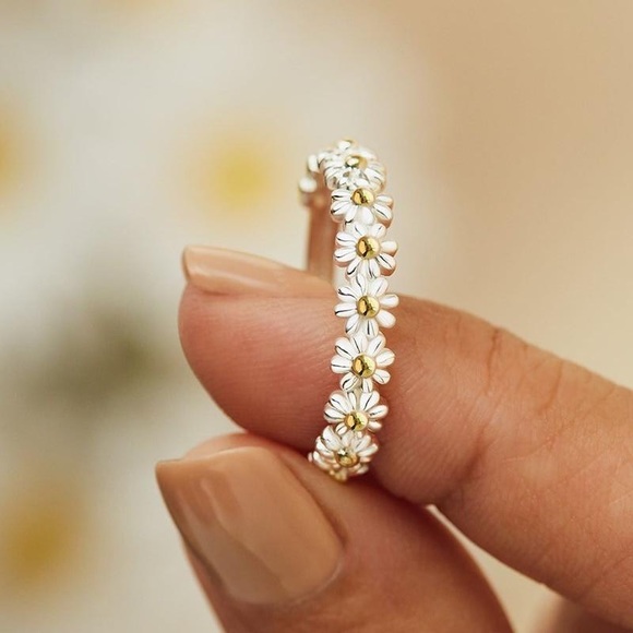 New 925 Silver Flower Daisy Women’s Ring - Picture 2 of 6